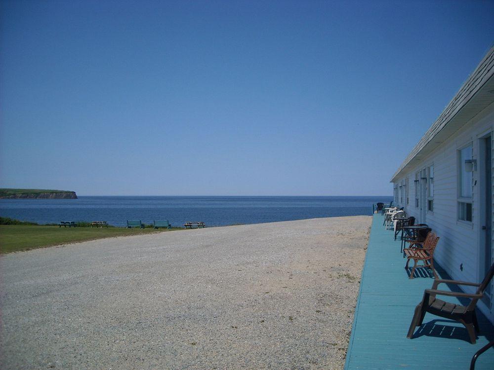 Motel Le Noroit L'Anse-au-Griffon ภายนอก รูปภาพ